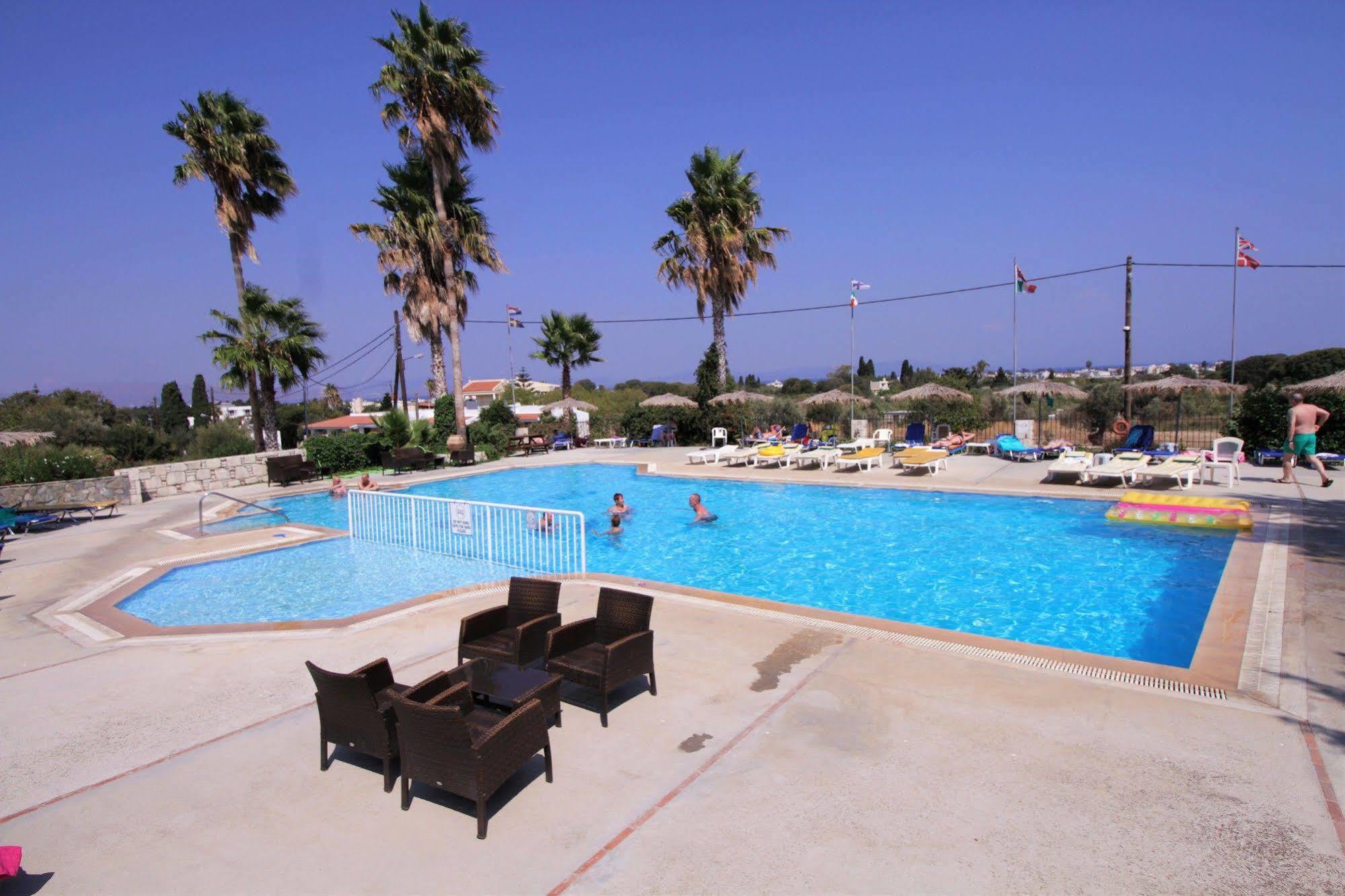 Ampavris Family Apartments Kos Bagian luar foto